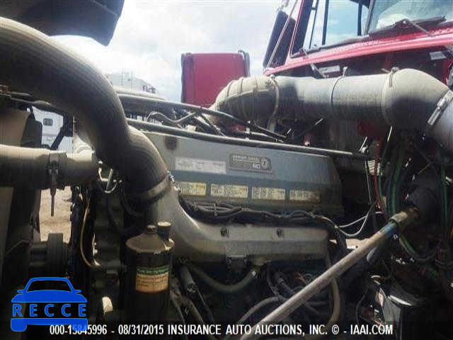 1998 FREIGHTLINER FLD FLD120 1FUPCSZBXWP887315 image 8