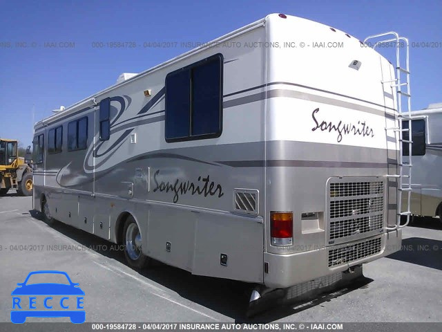 1999 FREIGHTLINER CHASSIS X LINE MOTOR HOME 4UZ6XFBC1XCG00338 image 2