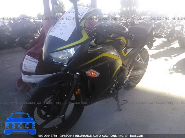 2015 HONDA CBR300 RA MLHNC5150F5100029 Bild 1