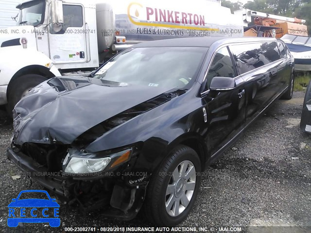 2016 LINCOLN MKT 2L1MJ5LK4GBL00168 Bild 1