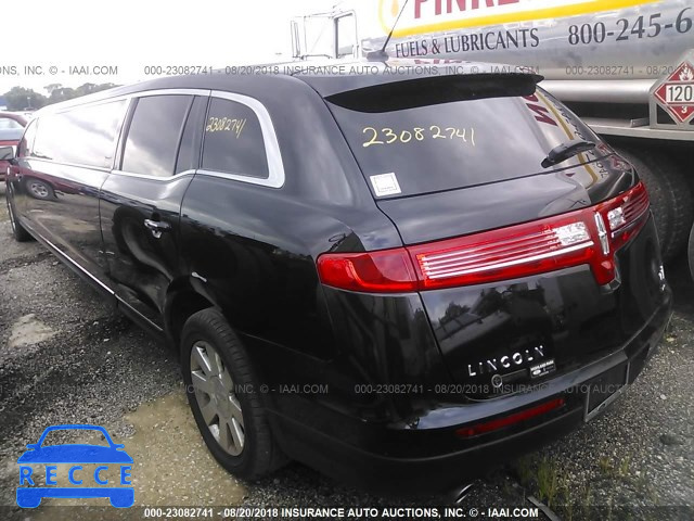 2016 LINCOLN MKT 2L1MJ5LK4GBL00168 Bild 2