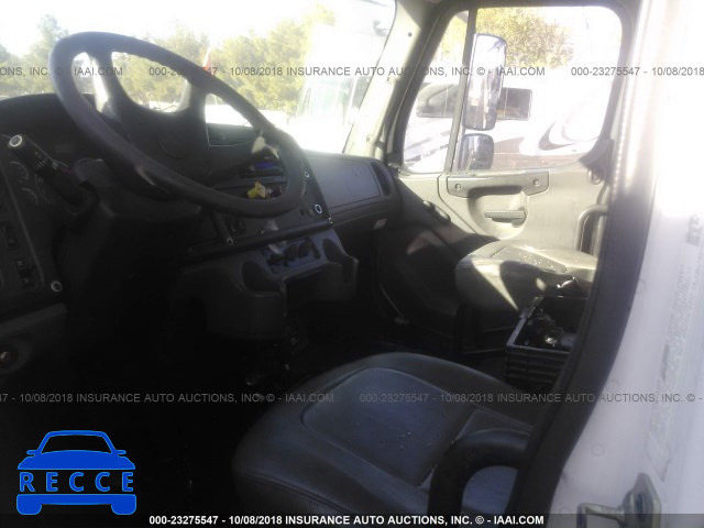 2006 FREIGHTLINER M2 106 MEDIUM DUTY 1FVACXDC06HX00110 image 4