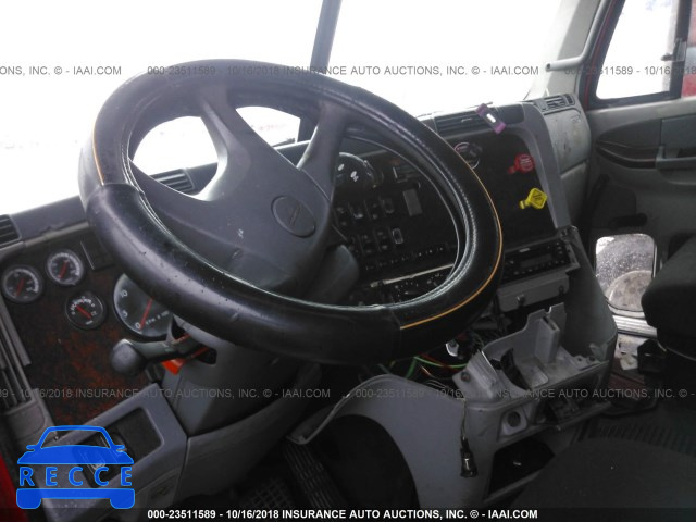 2005 FREIGHTLINER ST120 ST120 1FUJBBCK65LU78350 image 4