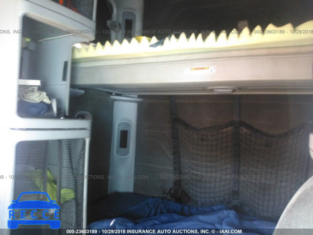 2007 FREIGHTLINER ST120 ST120 1FUJBBCK37LV79977 image 6