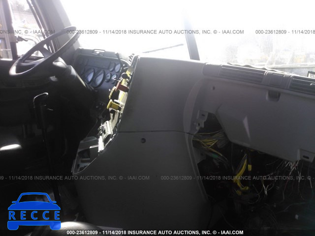 2006 FREIGHTLINER ST120 ST120 1FUJBBCK06LU84212 image 4