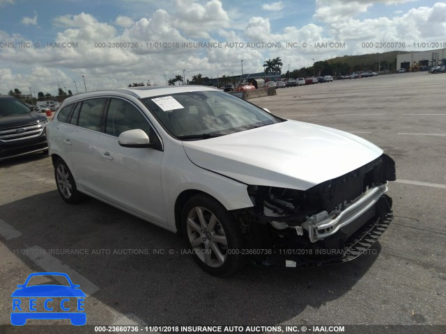 2017 VOLVO V60 T5/PREMIER YV140MEK8H1371281 Bild 0