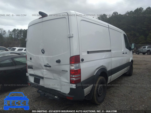 2017 MERCEDES BENZ 2500 SPRINTER WD3PE7CD1HP541305 зображення 3