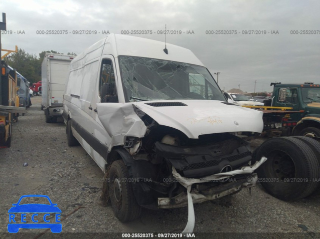 2011 MERCEDES BENZ 2500 SPRINTER WD3PE8CC6B5588684 image 0