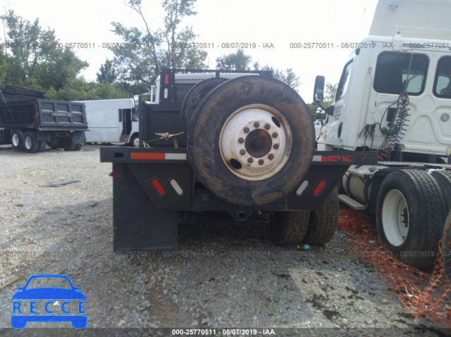 1999 FREIGHTLINER FL70 1FV3HJAC9XHA12123 image 7