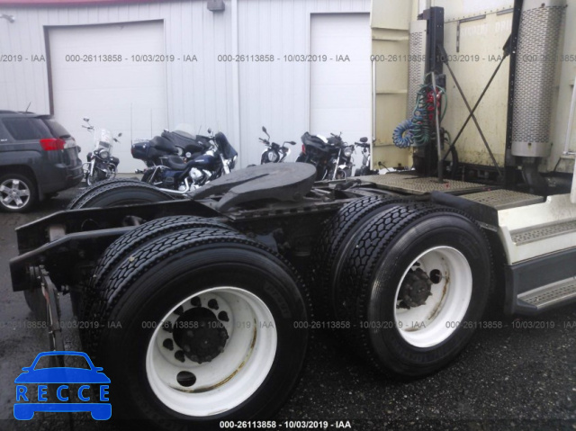1999 FREIGHTLINER CONVENTIONAL FLD120 1FUYDWEB2XLB25607 image 7