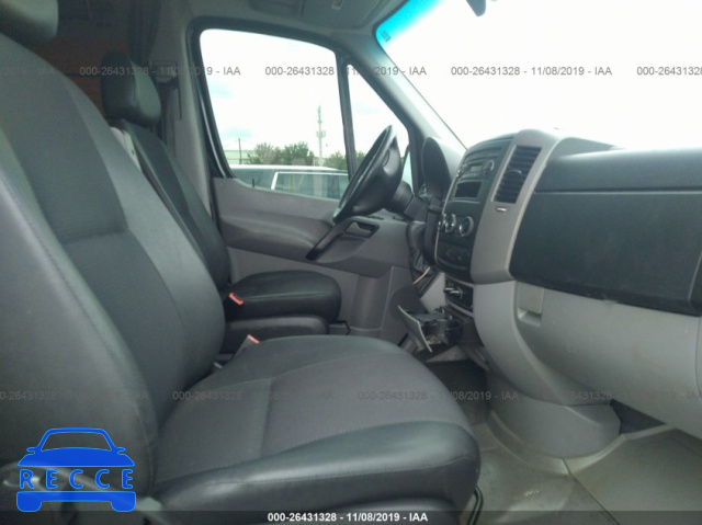 2011 MERCEDES BENZ 2500 SPRINTER WD3PE8CC8B5526428 image 4