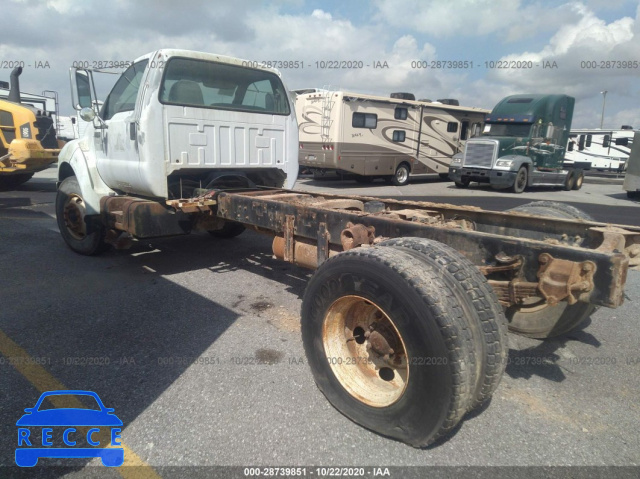 2000 FORD SUPER DUTY F-750 XL/XLT 3FDXF75N3YMA19012 Bild 2