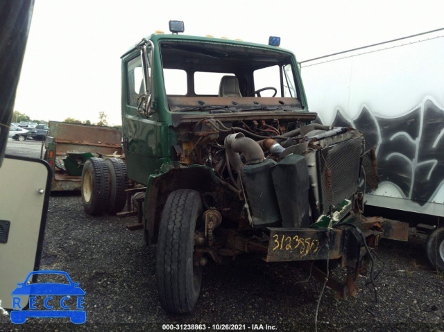 2001 FREIGHTLINER MEDIUM CONVENTIONAL FL70 1FVABTBV41HH75517 image 0