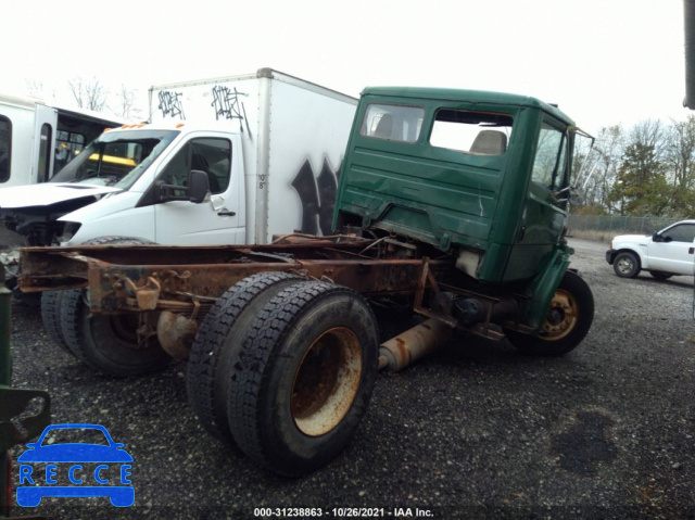 2001 FREIGHTLINER MEDIUM CONVENTIONAL FL70 1FVABTBV41HH75517 image 3