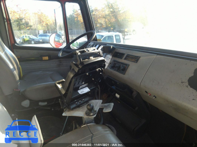 1999 FREIGHTLINER MEDIUM CONVENTIONAL FL70 1FV6HJBA5XH980100 image 4