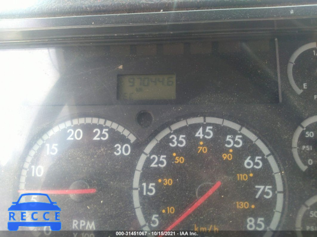 2001 FREIGHTLINER MEDIUM CONVENTIONAL FL70 1FVABTAK81HJ17364 image 5