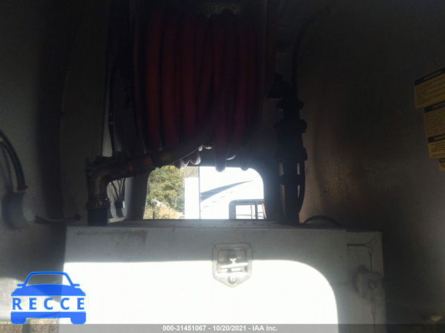 2001 FREIGHTLINER MEDIUM CONVENTIONAL FL70 1FVABTAK81HJ17364 image 6