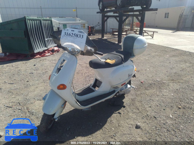 2005 VESPA M198F  ZAPM198F155013845 Bild 1