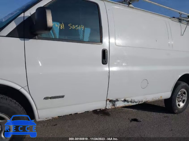 2004 CHEVROLET EXPRESS 1GCGG25V641211293 Bild 5