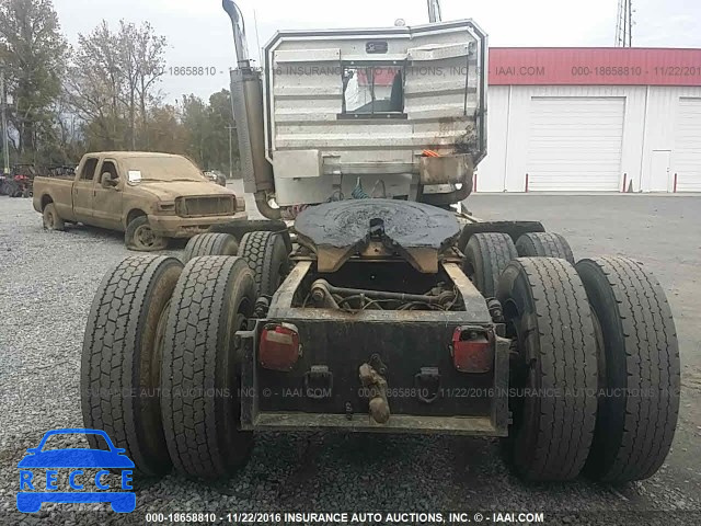 2000 FREIGHTLINER FLD FLD120 1FUPFWEB4YPB65462 image 7