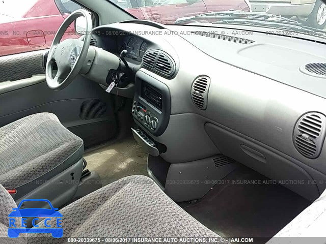 2000 Chrysler Voyager 2C4GJ2536YR857807 image 4