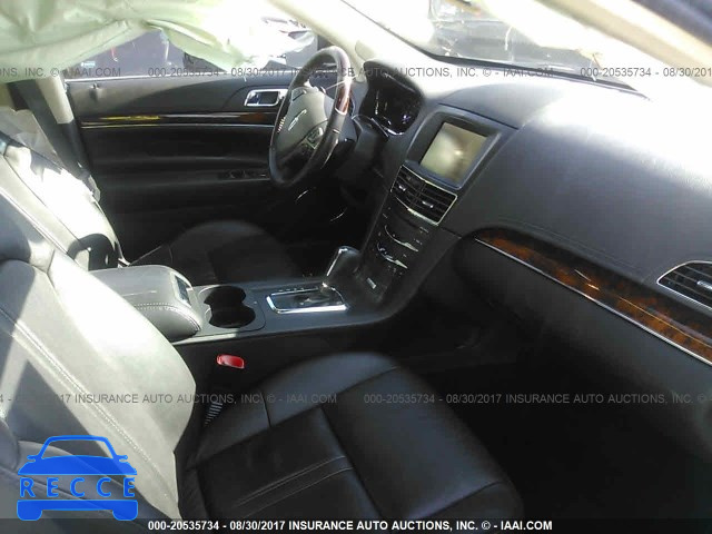 2015 Lincoln MKT 2LMHJ5FK3FBL00970 image 4