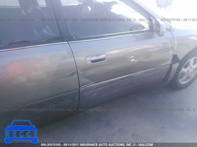 1997 Lexus ES 300 JT8BF22G3V0053696 image 5