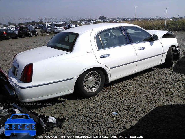 1999 Lincoln Town Car SIGNATURE 1LNHM82W4XY644941 зображення 3