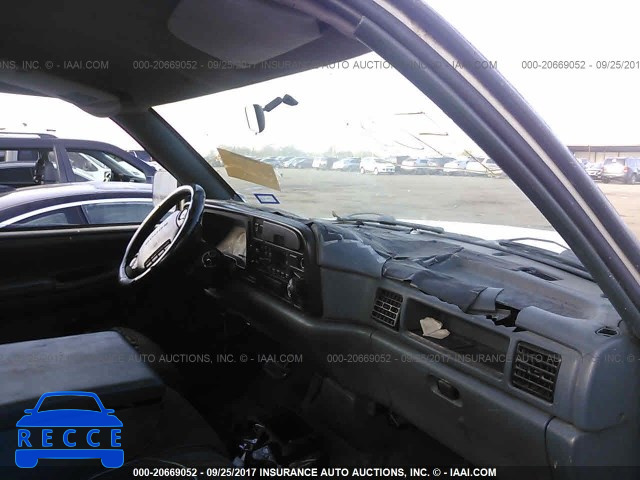 1997 Dodge RAM 2500 3B7KC23Z7VG727337 image 4