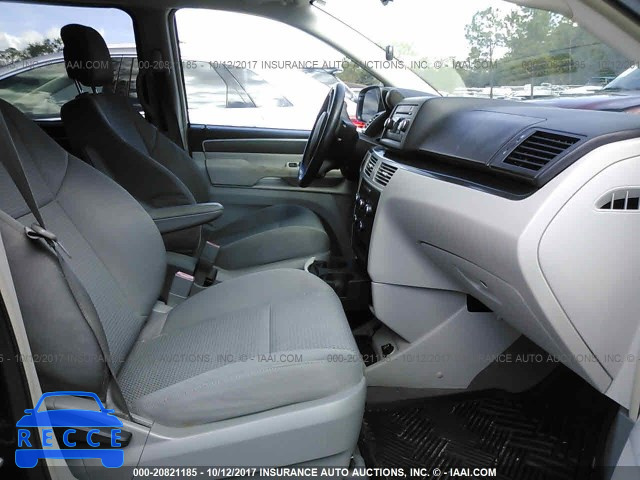 2011 Volkswagen Routan S 2V4RW4DG2BR695519 Bild 4