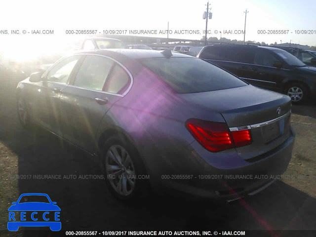 2011 BMW 740 I WBAKA4C51BC613134 image 2