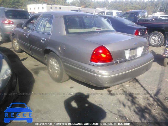 2004 Ford Crown Victoria LX 2FAFP74WX4X173325 image 2