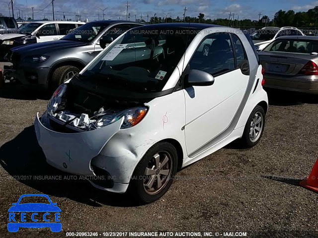 2013 Smart Fortwo PURE/PASSION WMEEJ3BA4DK588121 image 1