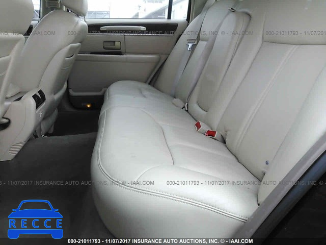 2004 Lincoln Town Car ULTIMATE 1LNHM83W54Y678025 зображення 7