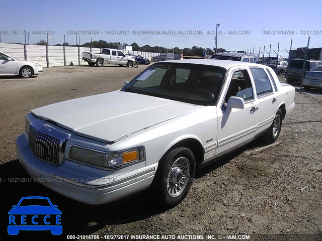 1997 Lincoln Town Car SIGNATURE/TOURING 1LNLM82W9VY715638 image 1
