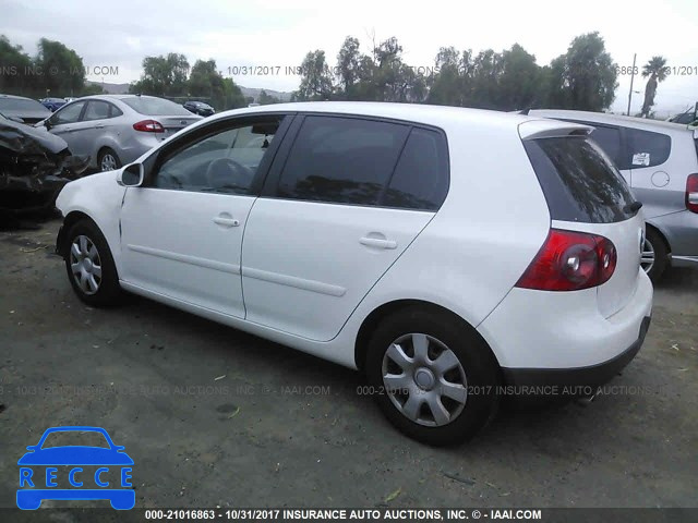 2009 Volkswagen Rabbit WVWDB71K19W085588 image 2