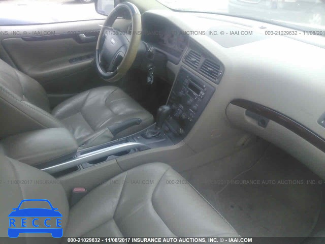 2001 Volvo V70 XC YV1SZ58D511035867 image 4