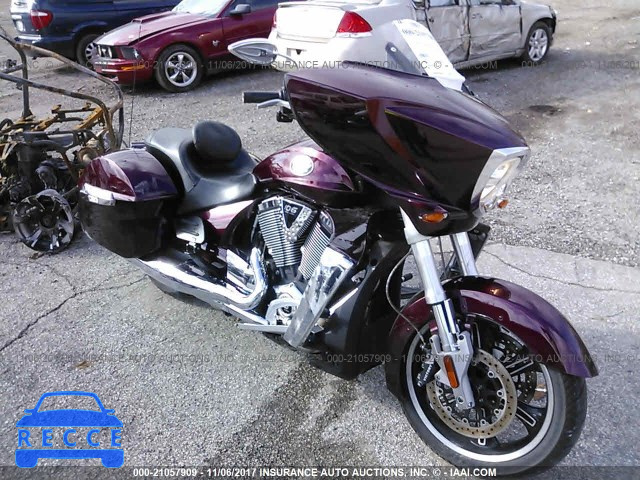 2010 Victory Motorcycles Cross Country 5VPDB36D5A3005610 image 0