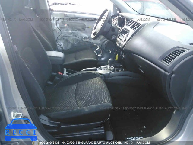 2016 Mitsubishi Outlander Sport ES JA4AR3AU3GZ047164 Bild 4