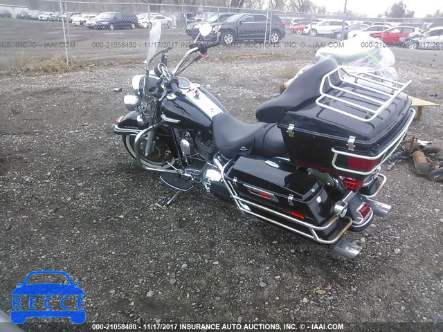 2006 Harley-davidson Flhpi 1HD1FHW156Y630168 Bild 2