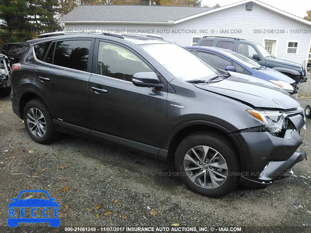 2017 TOYOTA RAV4 HV LE/XLE JTMRJREV8HD090600 image 0