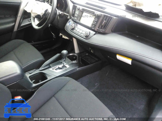 2017 TOYOTA RAV4 HV LE/XLE JTMRJREV8HD090600 image 4