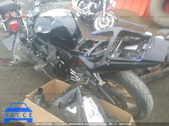 2009 Yamaha YZFR6 S JYARJ06EX9A039592 Bild 2