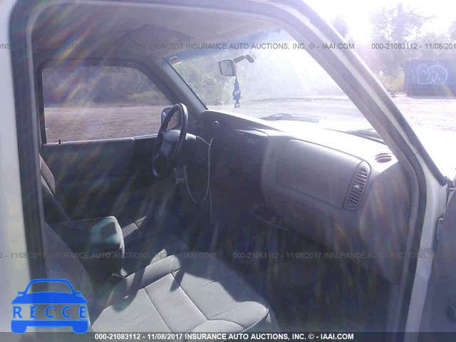 1997 Mazda B4000 CAB PLUS 4F4CR16X8VTM16680 image 4