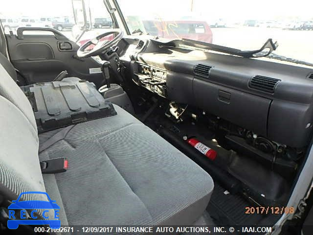 2004 GMC 5500 W55042 J8DE5B14X47902512 image 4