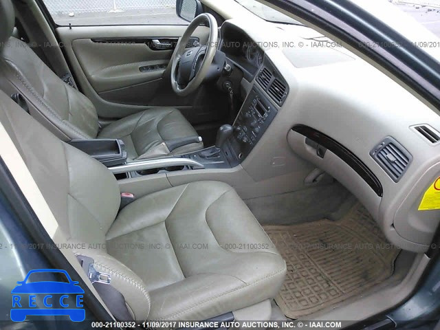 2002 Volvo V70 XC YV1SZ58D921080375 image 4