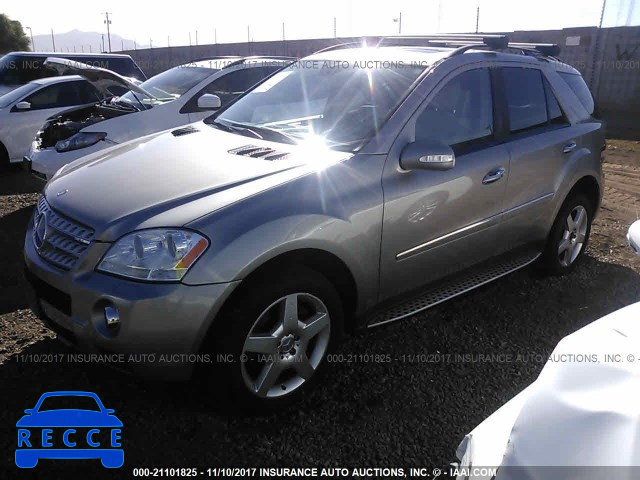 2008 Mercedes-benz ML 550 4JGBB72E98A360244 image 1