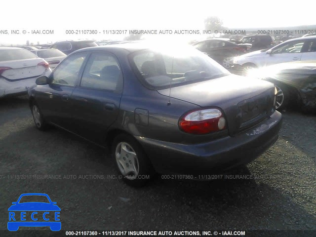 2001 KIA Sephia LS KNAFB121X15095832 Bild 2