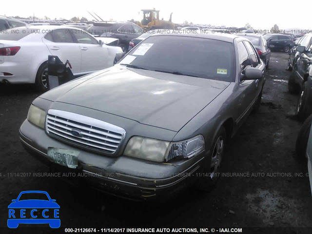 2002 Ford Crown Victoria 2FAFP73W32X121744 image 1