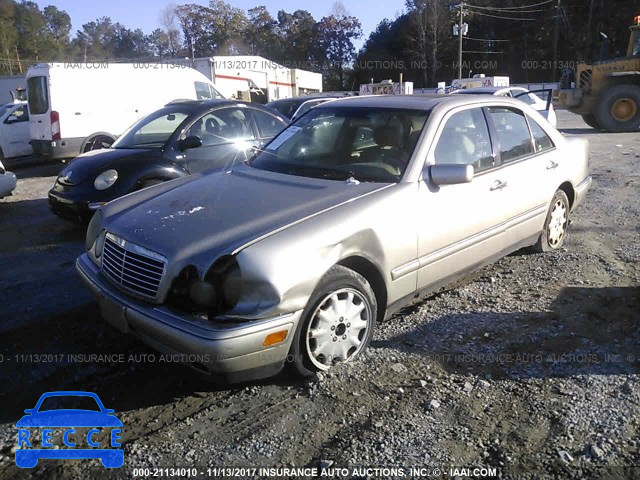 1998 Mercedes-benz E 320 WDBJF65F1WA515898 image 1